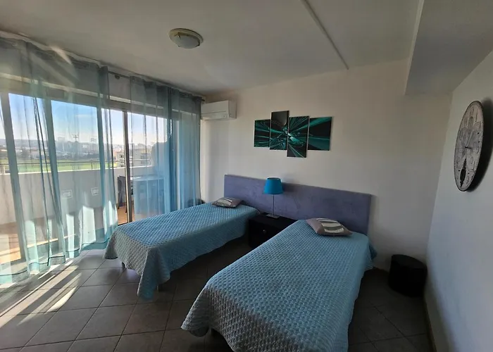 Blue Serenity Two Bedrooms Apartamento